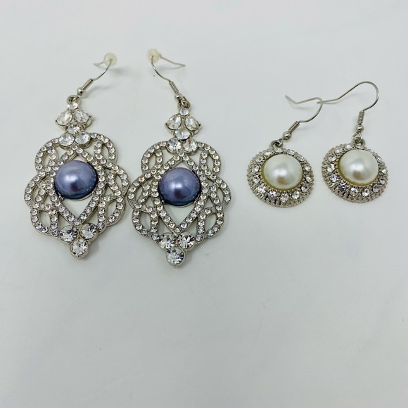 Bundle of 2 Elegant Faux Silver and Pearl Earrings Sets - Picture 2 of 7
